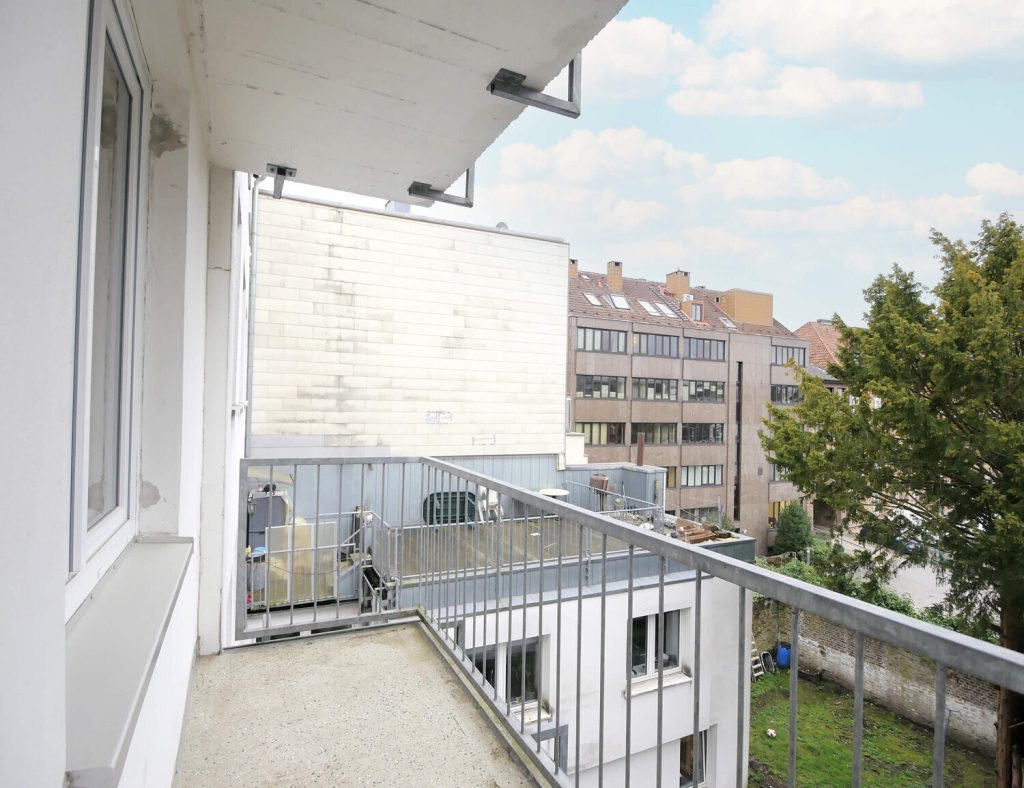 Immobilienangebot - Aachen - Alle - Geräumige 3-Zimmer-Wohnung mit Balkon im Aachener Zentrum!
