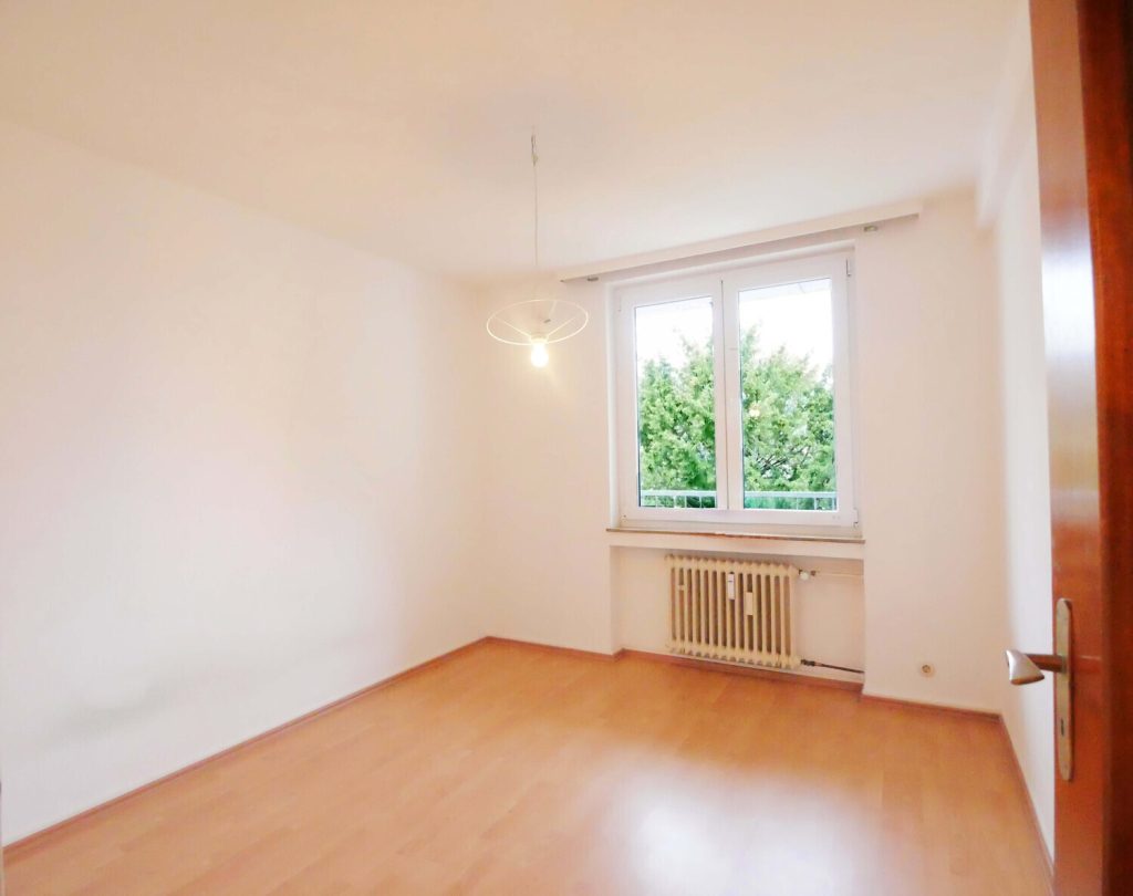 Immobilienangebot - Aachen - Alle - Geräumige 3-Zimmer-Wohnung mit Balkon im Aachener Zentrum!