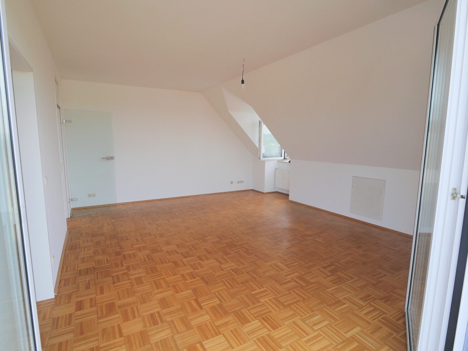 Immobilienangebot - Aachen - Alle - Senioren Aufgepasst:
Bezugsfreie 2 Zimmer-Wohnung mit sonnigem Balkon in Aachen!
