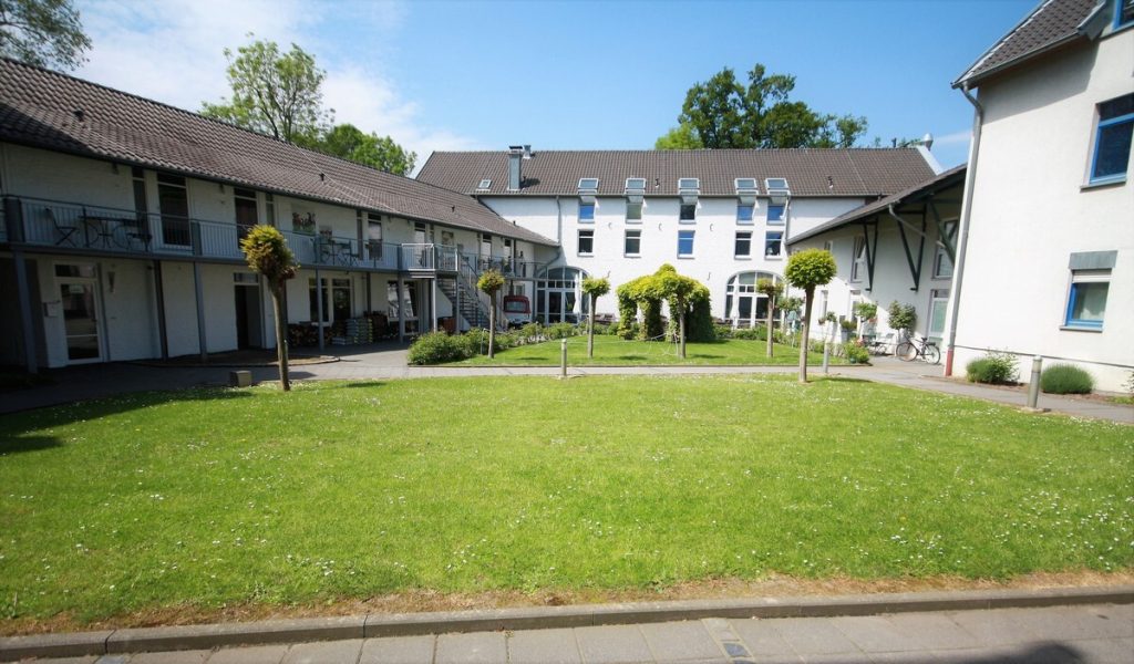 Immobilienangebot - Inden - Alle - Senioren Aufgepasst:
Schöne 2-Zimmer-Wohnung in ruhigem Umfeld!