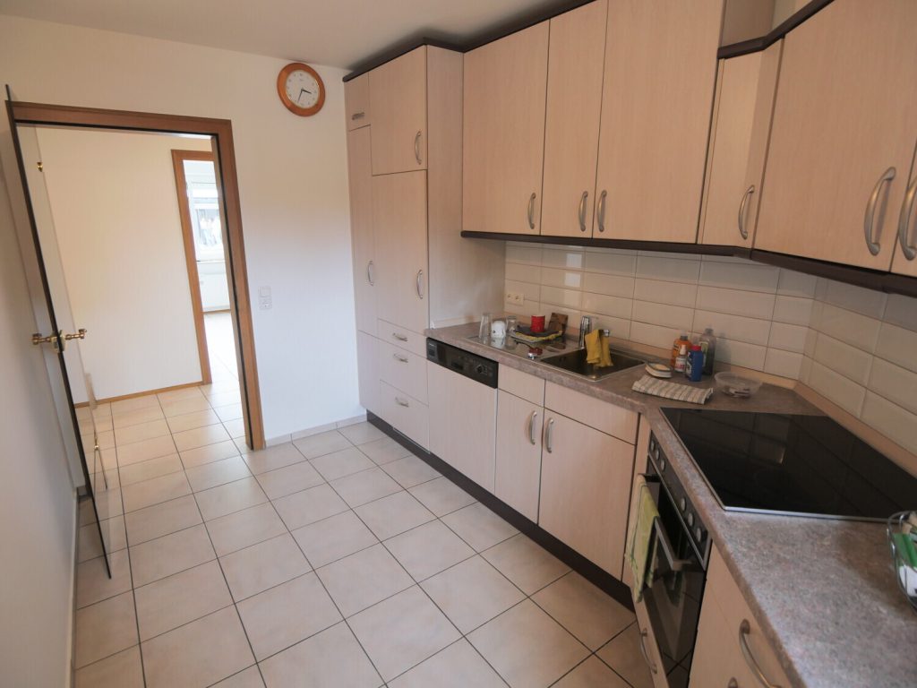Immobilienangebot - Würselen - Alle - Geräumige 3 Zimmer-Erdgeschosswohnung mit Balkon + PKW Stellplatz in Würselen