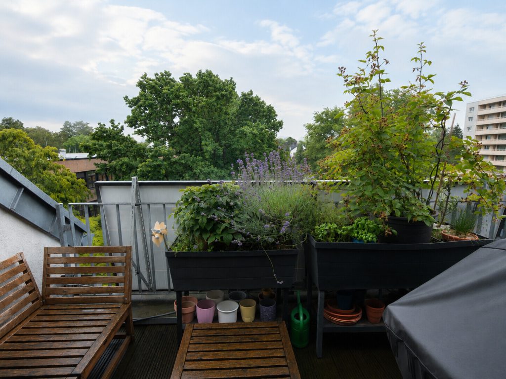 Immobilienangebot - Aachen - Alle - Großzügige 3-Zimmer-Dachgeschosswohnung mit Dachterrasse, 2 Bädern und Aufzug in Haaren!