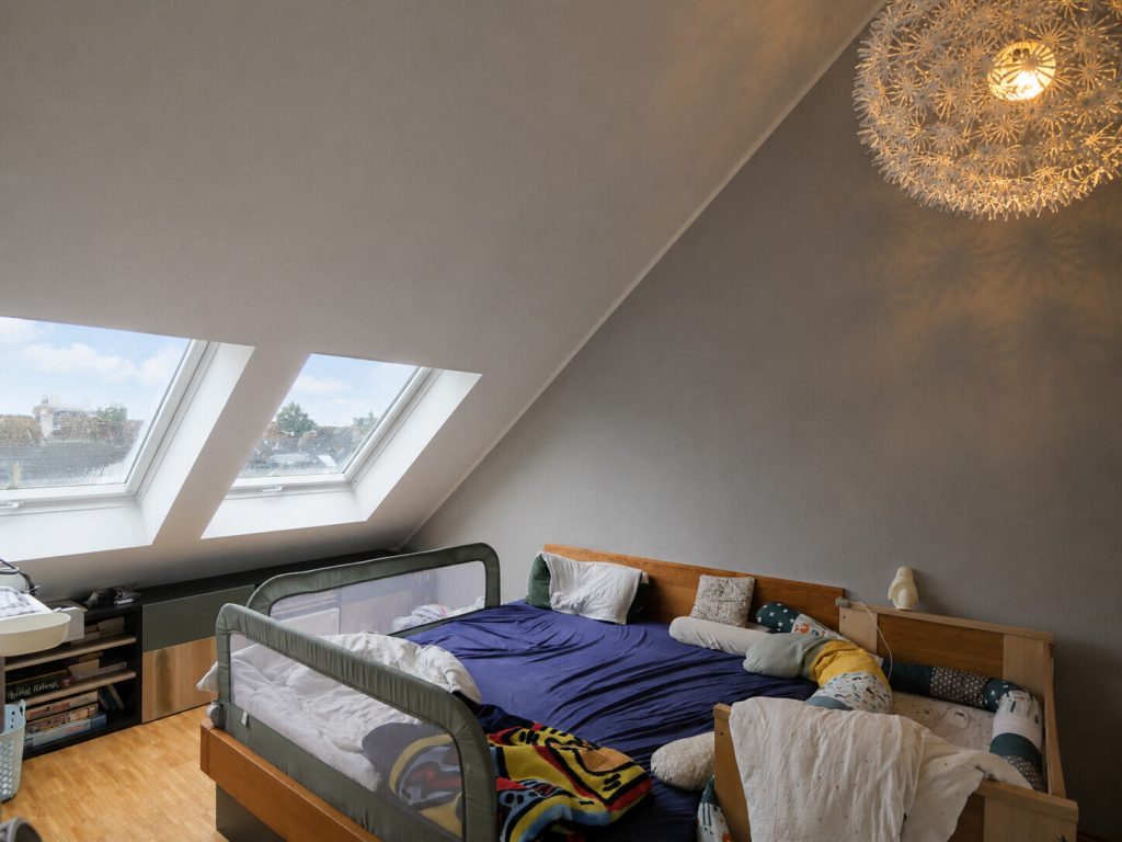 Immobilienangebot - Aachen - Alle - Großzügige 3-Zimmer-Dachgeschosswohnung mit Dachterrasse, 2 Bädern und Aufzug in Haaren!