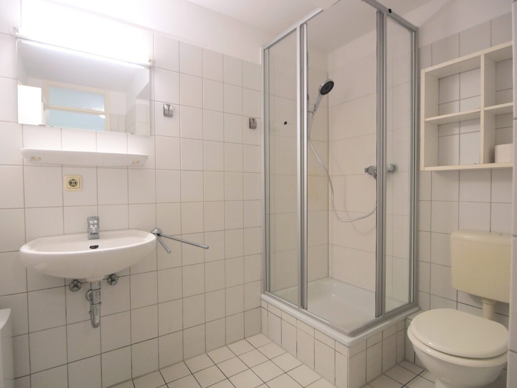 Immobilienangebot - Aachen - Alle - Bezugsfreies 1-Zimmer-Appartement mit Pantryküche und Terrasse in Aachen!