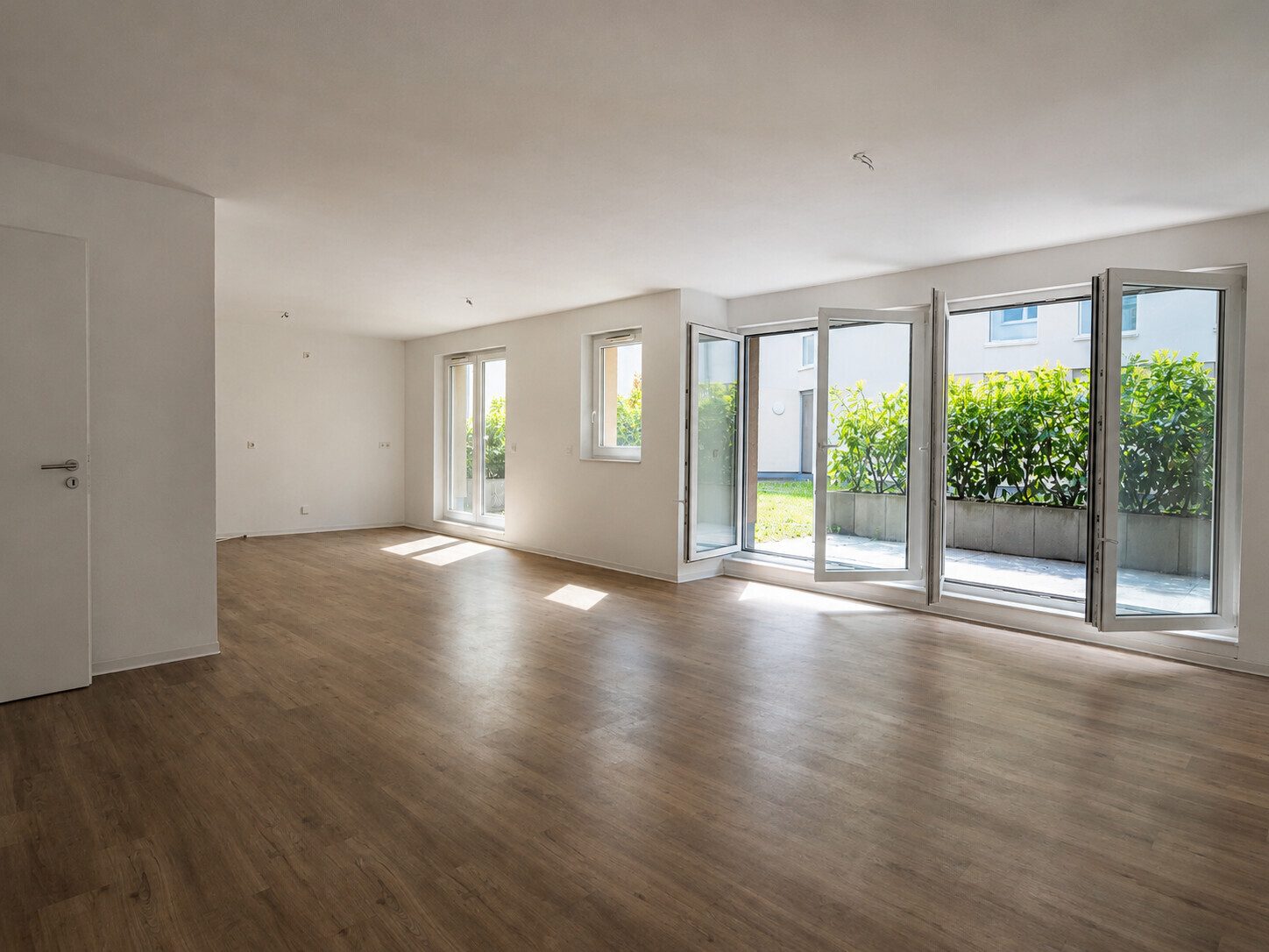 Wohnbereich Immobilienangebot - Aachen - Alle - Bezugsfreie 4-Zimmer-Erdgeschosswohnung mit Terrasse – selbst einziehen oder attraktiv vermieten!