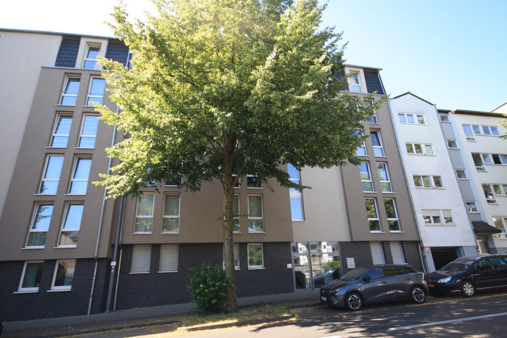 Immobilienangebot - Aachen - Alle - Helle 3-Zimmer-Erdgeschosswohnung mit Terrasse in Aachen-West!