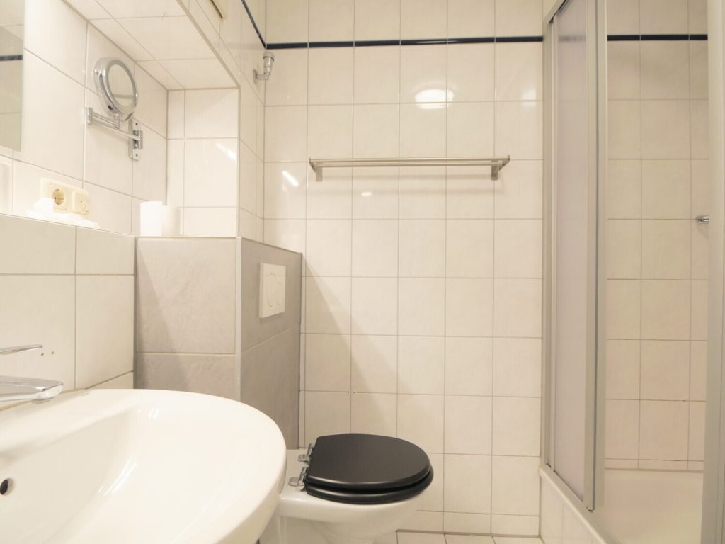 Immobilienangebot - Würselen / Bardenberg - Alle - Bezugsfreie Maisonettewohnung mit Balkon und Einbauküche in Würselen!