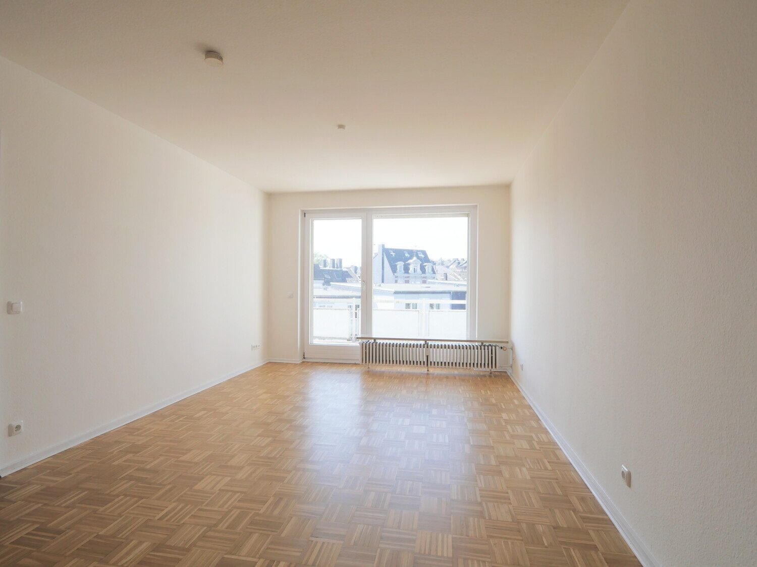 Immobilienangebot - Aachen - Alle - Attraktive 2-Zimmer-Wohnung mit großzügigem Balkon in der Aachener Innenstadt!