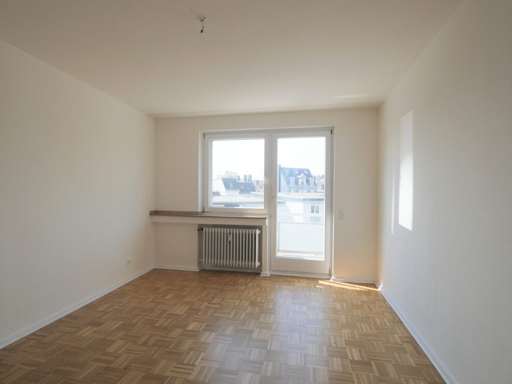 Immobilienangebot - Aachen - Alle - Attraktive 2-Zimmer-Wohnung mit großzügigem Balkon in der Aachener Innenstadt!