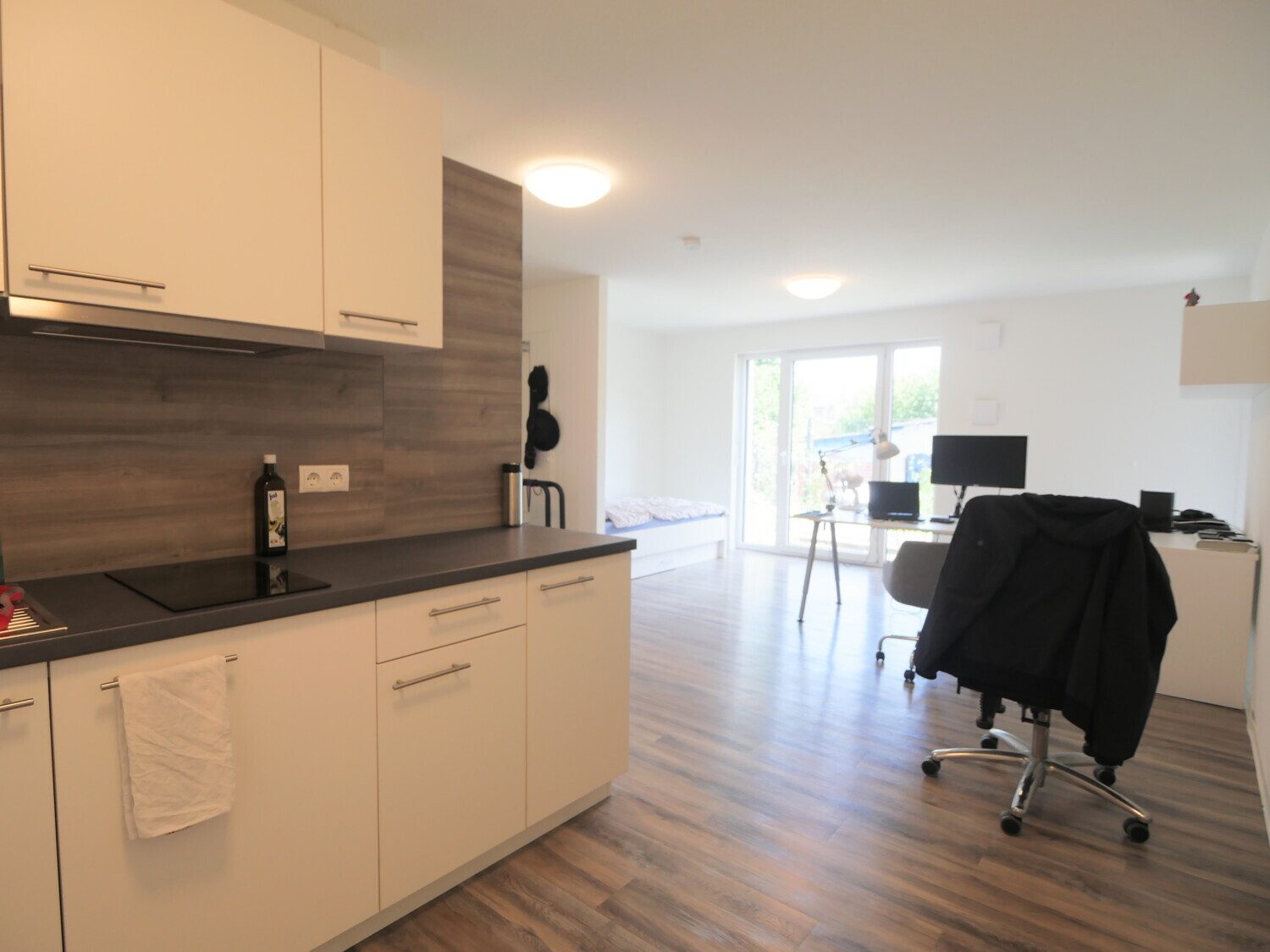 Immobilienangebot - Aachen - Alle - Komfortables Wohnen in attraktiver Lage: Möblierte 1-Zimmer-Erdgeschoss-Wohnung mit Terrasse!