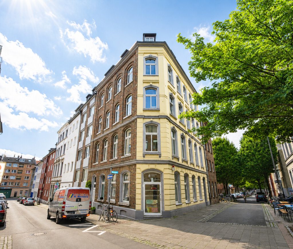 Immobilienangebot - Aachen - Alle - Charmante 3-Zimmer-Wohnung mit hohen Decken und Altbaucharakter in Aachen!