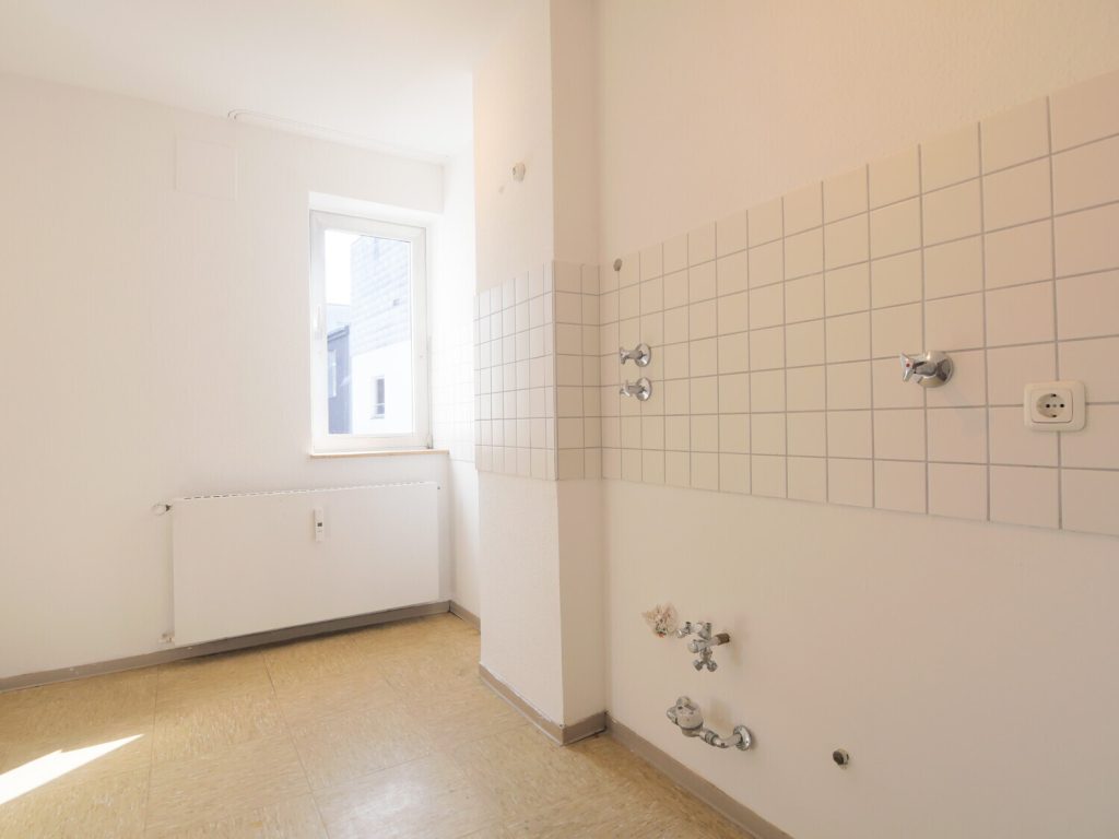 Immobilienangebot - Aachen - Alle - Bezugsfreie, WG-geeignete 3-Zimmer-Wohnung mit Balkon im Aachener Pontviertel!