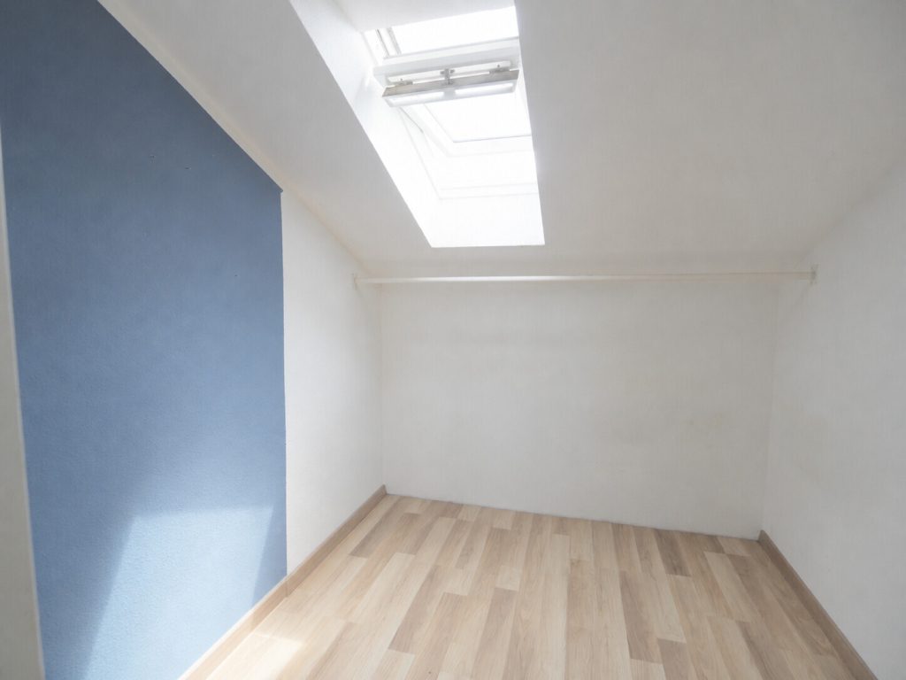 Immobilienangebot - Herzogenrath - Alle - Wohnkomfort auf 2 Ebenen – Bezugsfreie 4,5-Zimmer Maisonette-Wohnung mit Balkon in Herzogenrath!