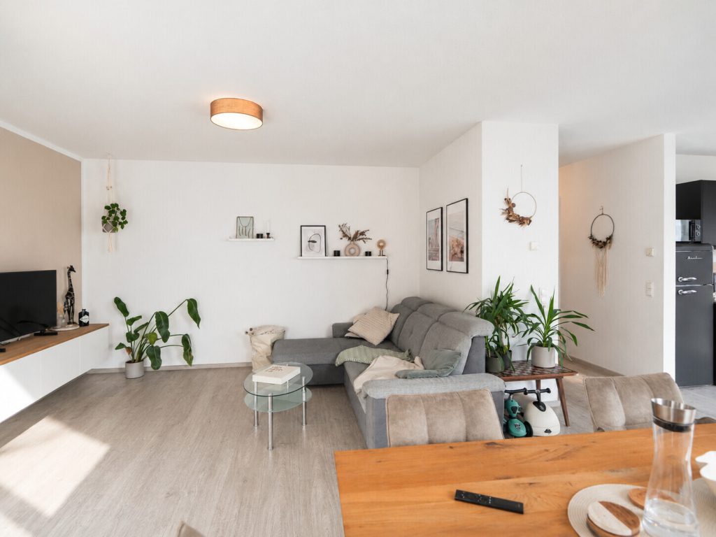 Immobilienangebot - Aachen - Alle - Attraktive 3-Zimmer-Wohnung mit überdachtem Balkon und Tiefgaragenstellplatz am Westpark!