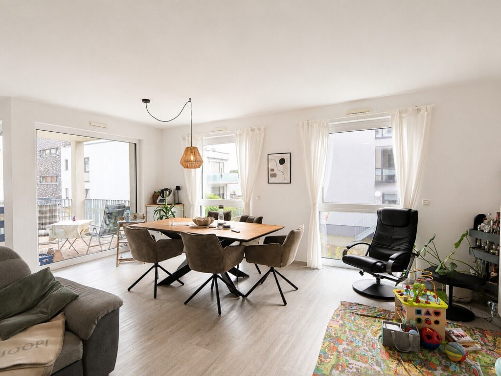Immobilienangebot - Aachen - Alle - Attraktive 3-Zimmer-Wohnung mit überdachtem Balkon und Tiefgaragenstellplatz am Westpark!