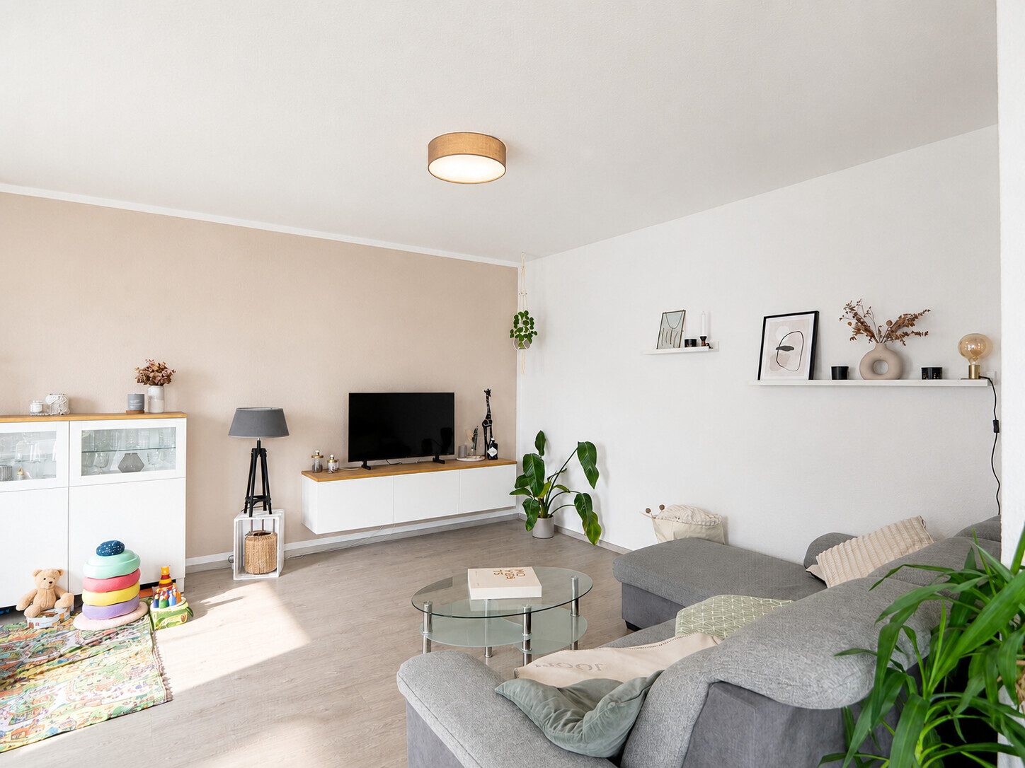 Immobilienangebot - Aachen - Alle - Attraktive 3-Zimmer-Wohnung mit überdachtem Balkon und Tiefgaragenstellplatz am Westpark!