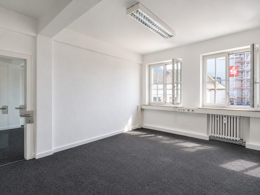 Immobilienangebot - Aachen / Mitte - Alle - Attraktive Büro-/Praxisräume in zentraler Lage – ca. 191 m², sofort bezugsfrei!
