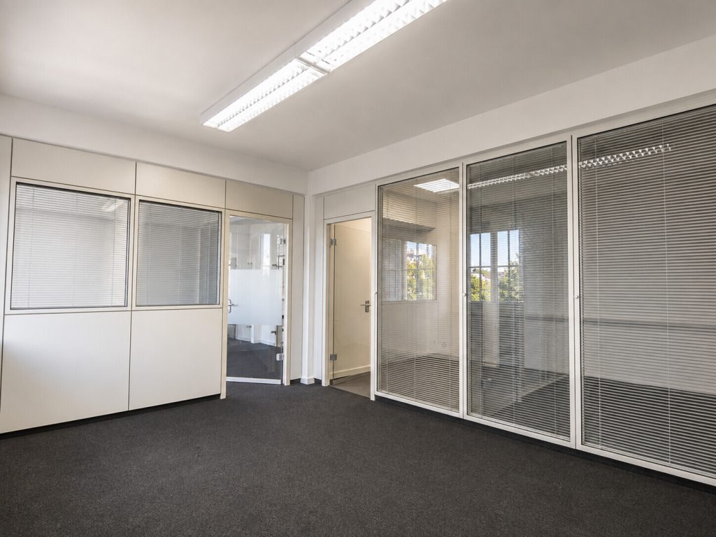 Immobilienangebot - Aachen / Mitte - Alle - Attraktive Büro-/Praxisräume in zentraler Lage – ca. 191 m², sofort bezugsfrei!