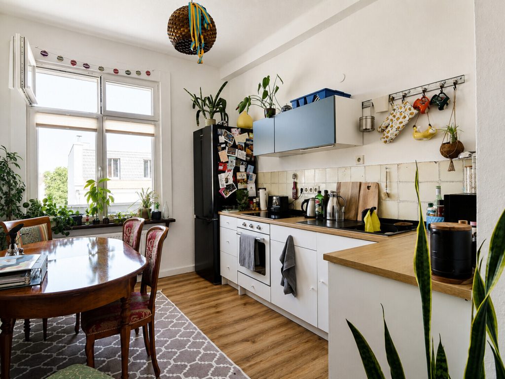Immobilienangebot - Aachen - Alle - Gut geschnittene 2-Zimmer-Wohnung mit 2 Balkonen in Aachen!