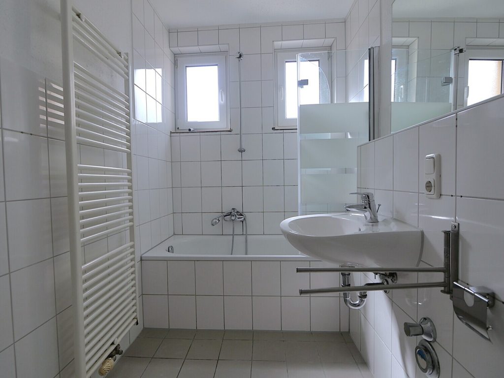 Immobilienangebot - Aachen - Alle - Helle 3-Zimmer-Wohnung mit offenem Wohnbereich und großer Dachterrasse im Aachener Westen!