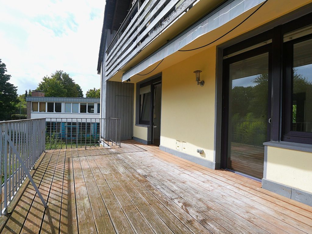 Immobilienangebot - Aachen - Alle - Helle 3-Zimmer-Wohnung mit offenem Wohnbereich und großer Dachterrasse im Aachener Westen!