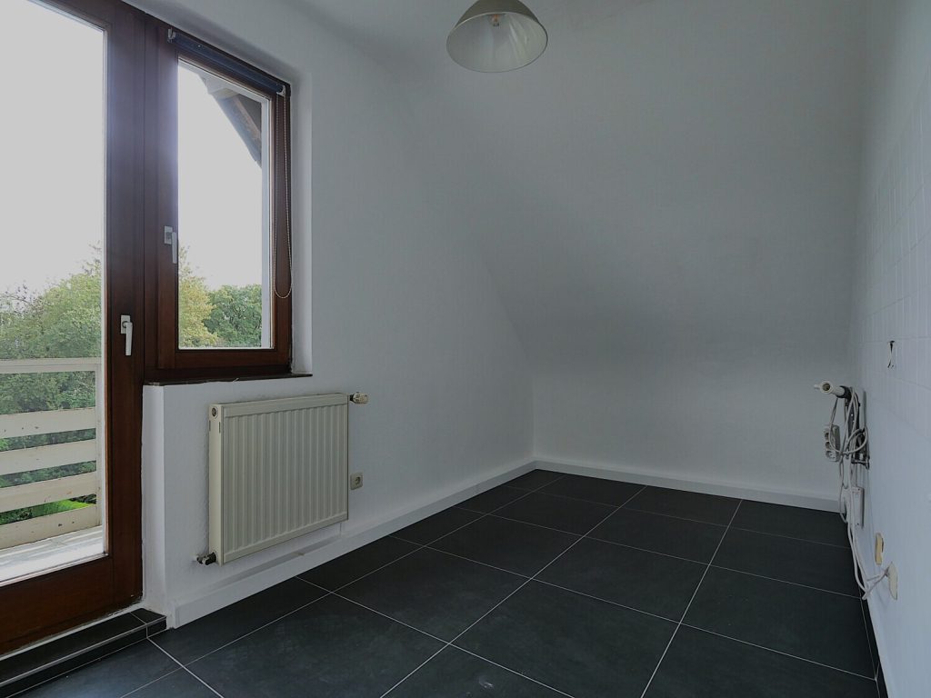 Immobilienangebot - Aachen - Alle - Helle, schön geschnittene 4-Zimmer-Wohnung mit einladendem Balkon im Aachener Westen!