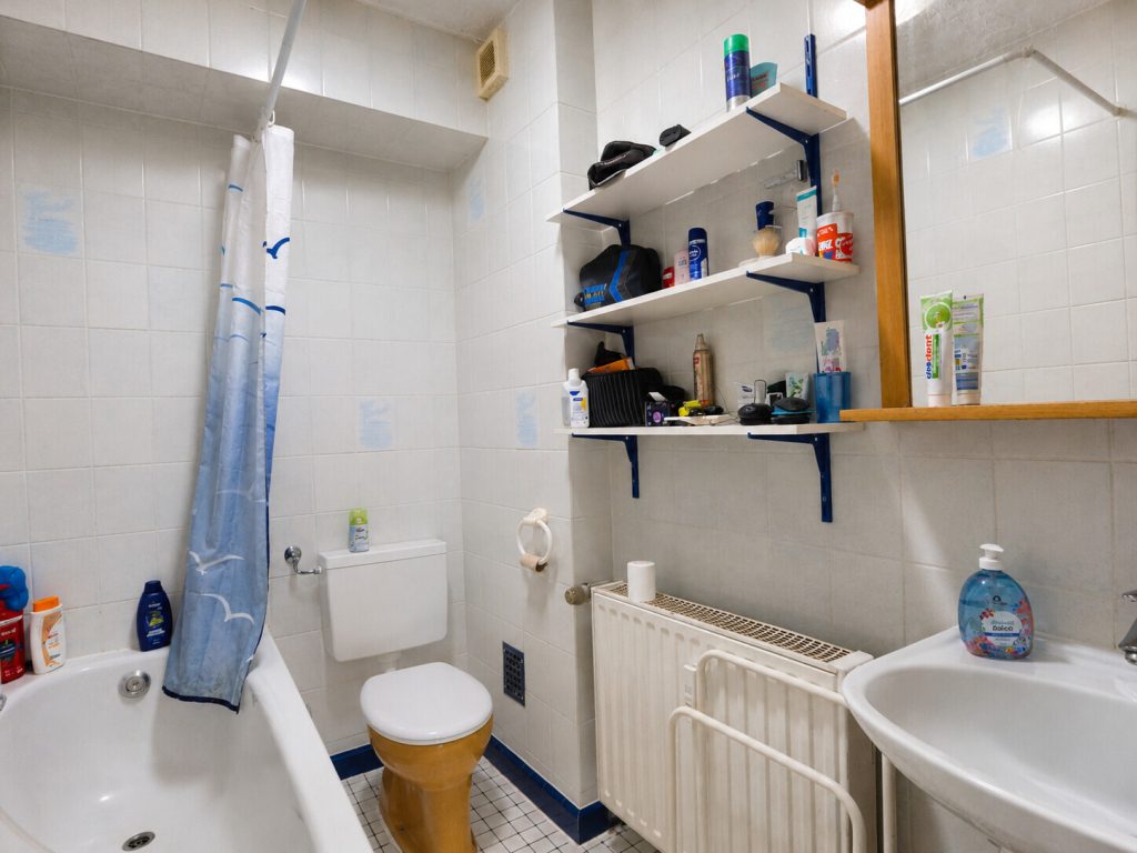 Immobilienangebot - Aachen - Alle - Helle 3-Zimmer-Wohnung in der Aachener Innenstadt!