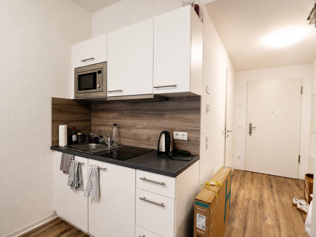 Immobilienangebot - Aachen - Alle - Moderne möblierte 1-Zimmer-Wohnung mit ruhiger Terrasse in Uni Nähe!