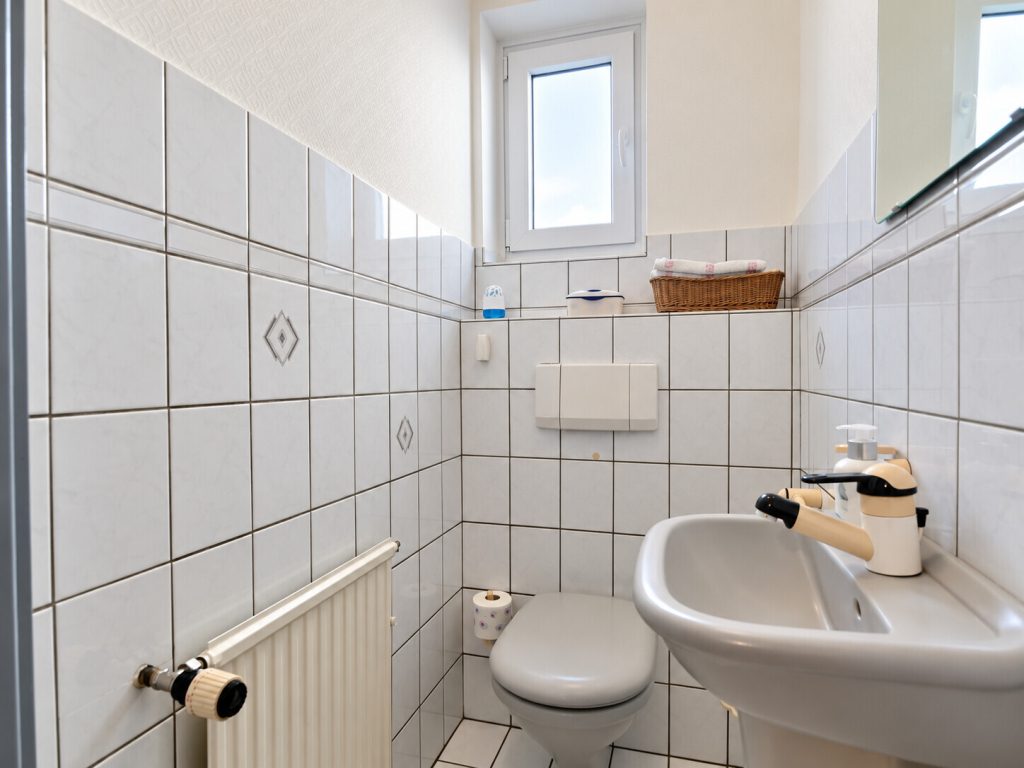 Immobilienangebot - Herzogenrath - Alle - Freistehendes, potenzialstarkes Einfamilienhaus mit Garten in beliebter Lage von Kohlscheid!