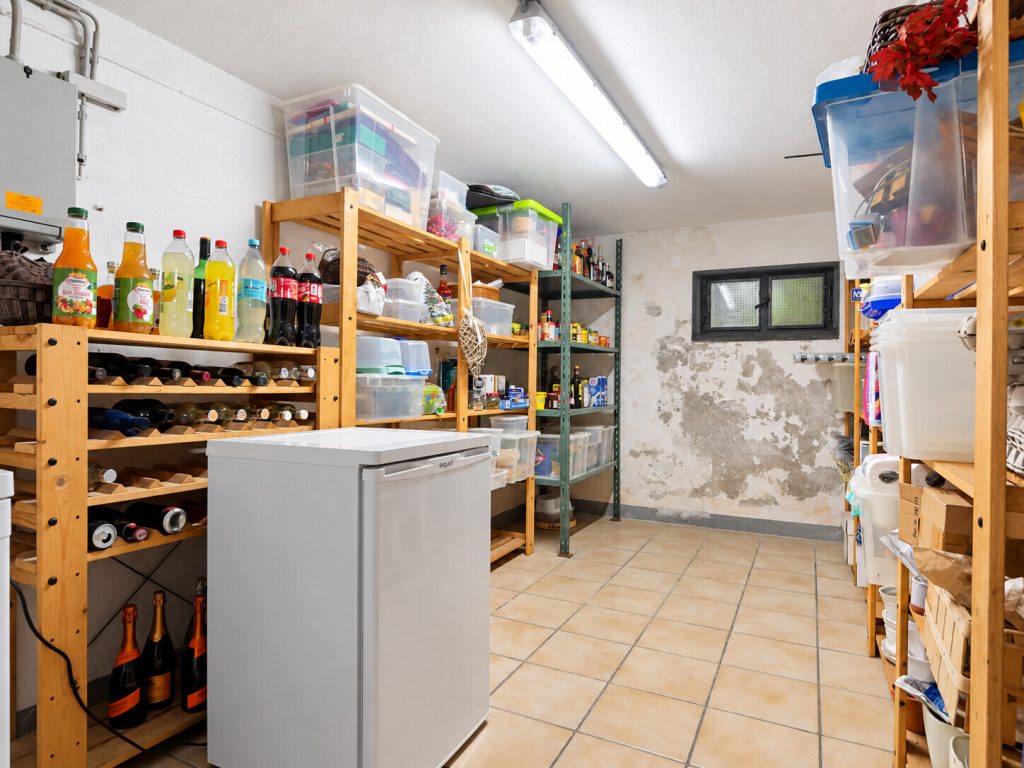 Immobilienangebot - Herzogenrath - Alle - Freistehendes, potenzialstarkes Einfamilienhaus mit Garten in beliebter Lage von Kohlscheid!