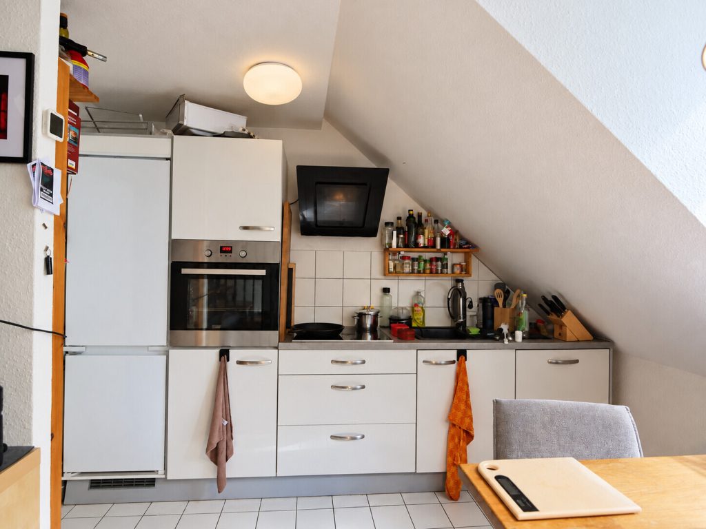 Immobilienangebot - Aachen - Alle - Attraktive, vermietete 2-Zimmer-Maisonettewohnung mit Tiefgaragenstellplatz in Aachen Mitte!