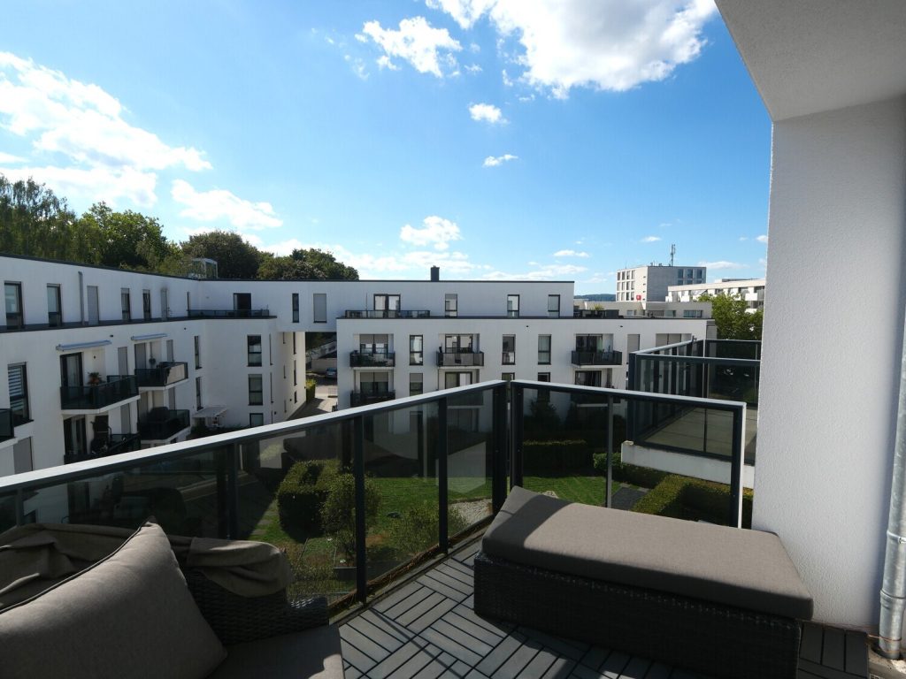 Immobilienangebot - Aachen - Alle - Moderne 3-Zimmer-Wohnung mit Balkon, Aufzug und Tiefgaragenstellplatz in Aachen!