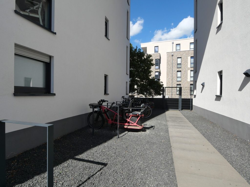 Immobilienangebot - Aachen - Alle - Moderne 3-Zimmer-Wohnung mit Balkon, Aufzug und Tiefgaragenstellplatz in Aachen!