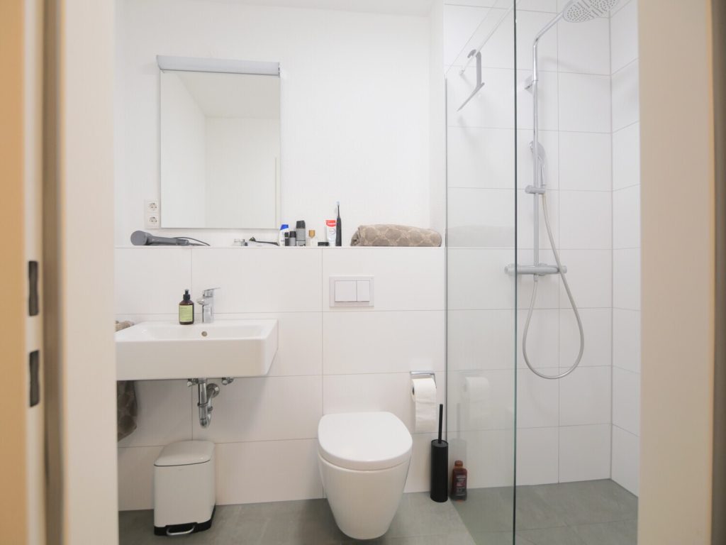 Immobilienangebot - Aachen - Alle - Geschmackvolle möblierte 1-Zimmer-Wohnung mit Terrasse zentrumsnah in Aachen!