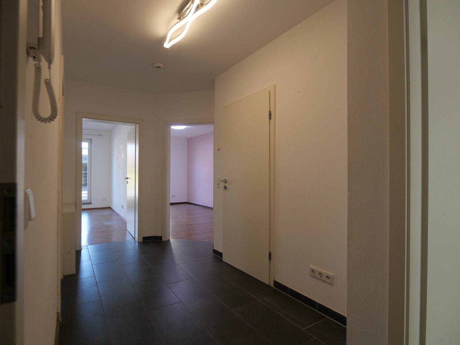 Immobilienangebot - Würselen - Alle - Moderne 3-Zimmer-Wohnung mit Terrasse in Ruhiger Lage - WBS benötigt!