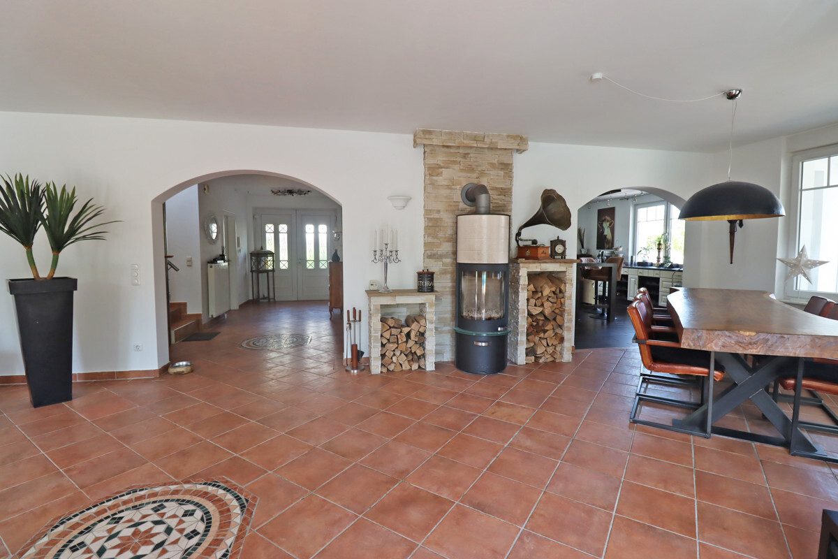 Immobilienangebot - Neustadt am Rübenberge - Alle - Exklusive Gewerbevilla für höchste Ansprüche in Neustadt am Rübenberge