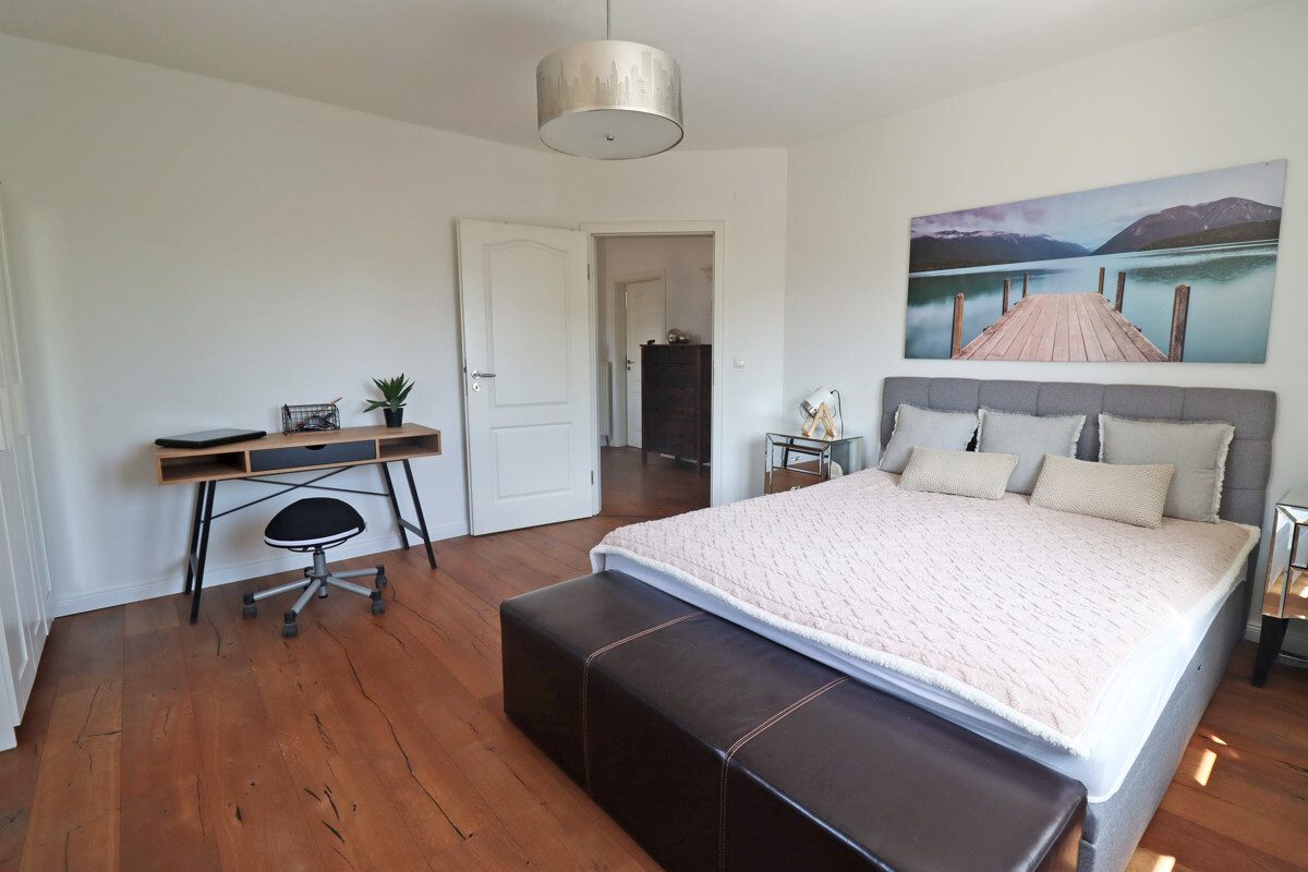 Immobilienangebot - Neustadt am Rübenberge - Alle - Exklusive Gewerbevilla für höchste Ansprüche in Neustadt am Rübenberge