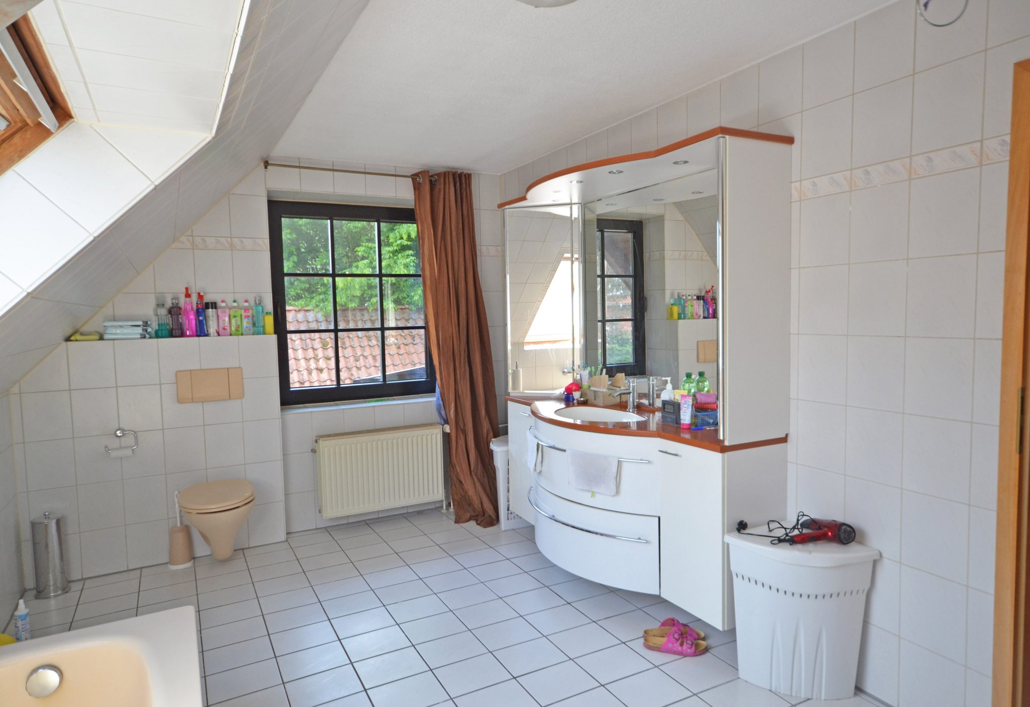 Immobilienangebot - Lehrte - Alle - Charmantes Einfamilienhaus mit Doppelgarage