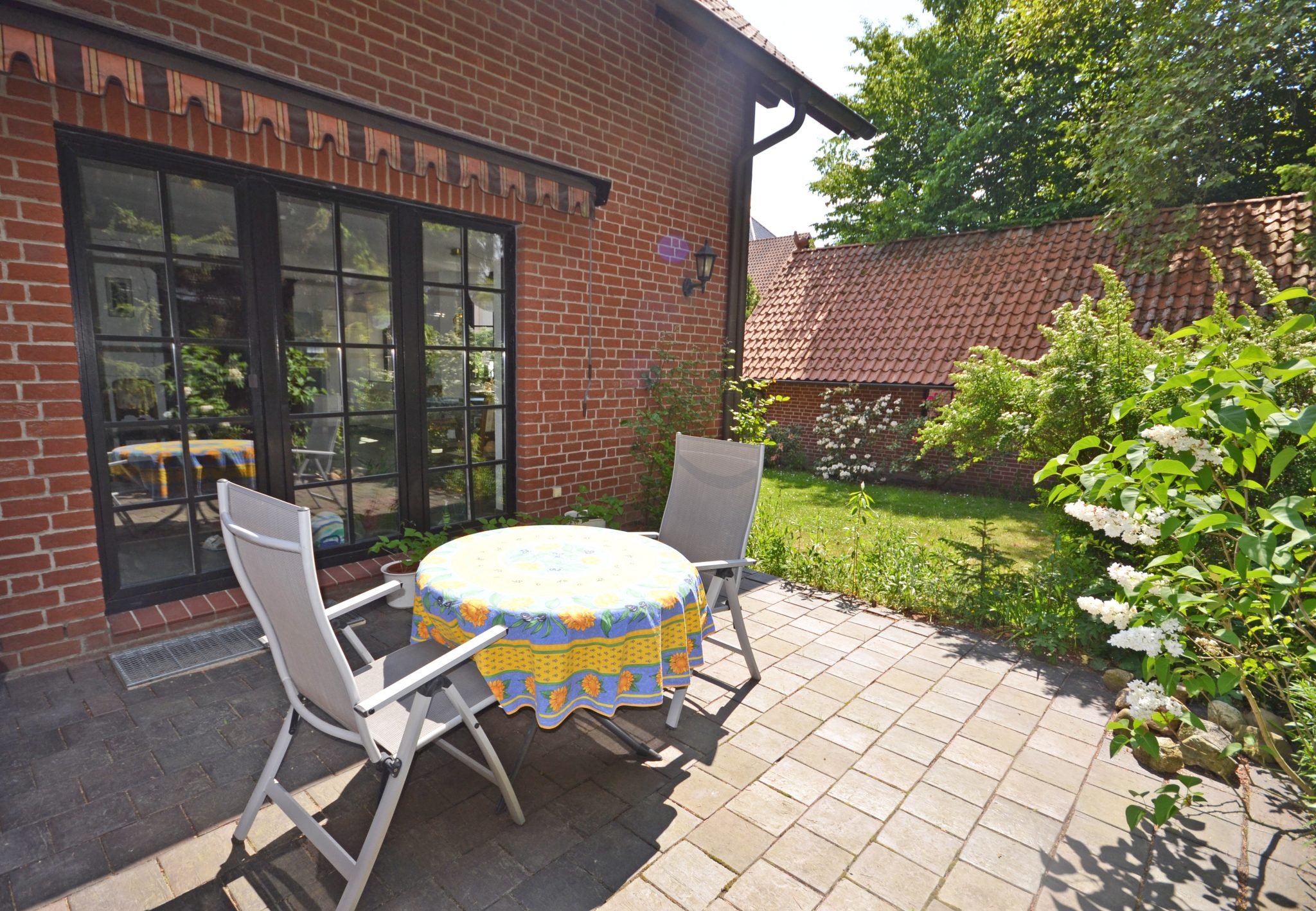 Immobilienangebot - Lehrte - Alle - Charmantes Einfamilienhaus mit Doppelgarage