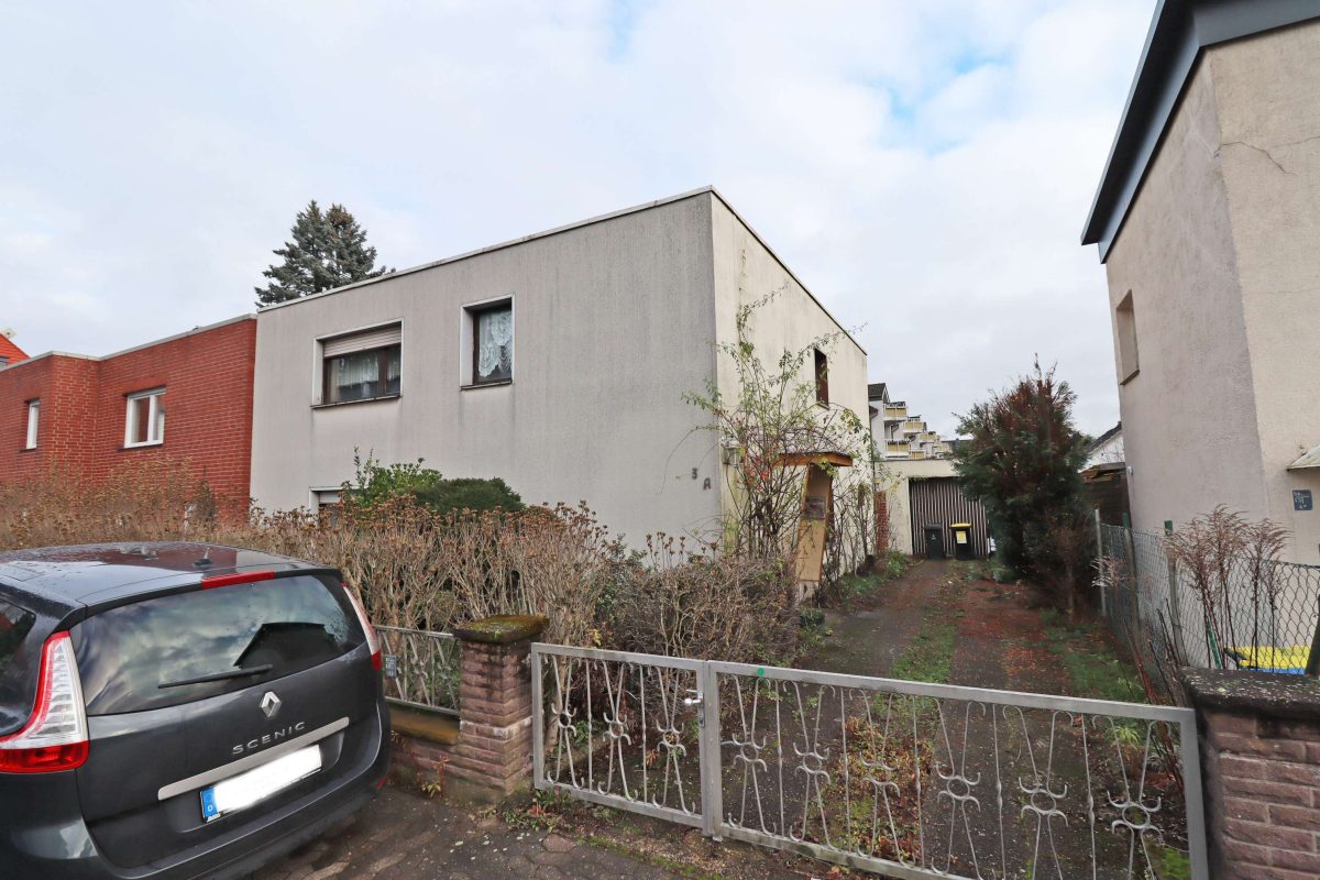 000KurzTitelbild Immobilienangebot - Hannover - Alle - Doppelhaushälfte Hannover: Gestalten Sie es selbst! Doppelhaushälfte im Bauhausstil sucht Handwerker