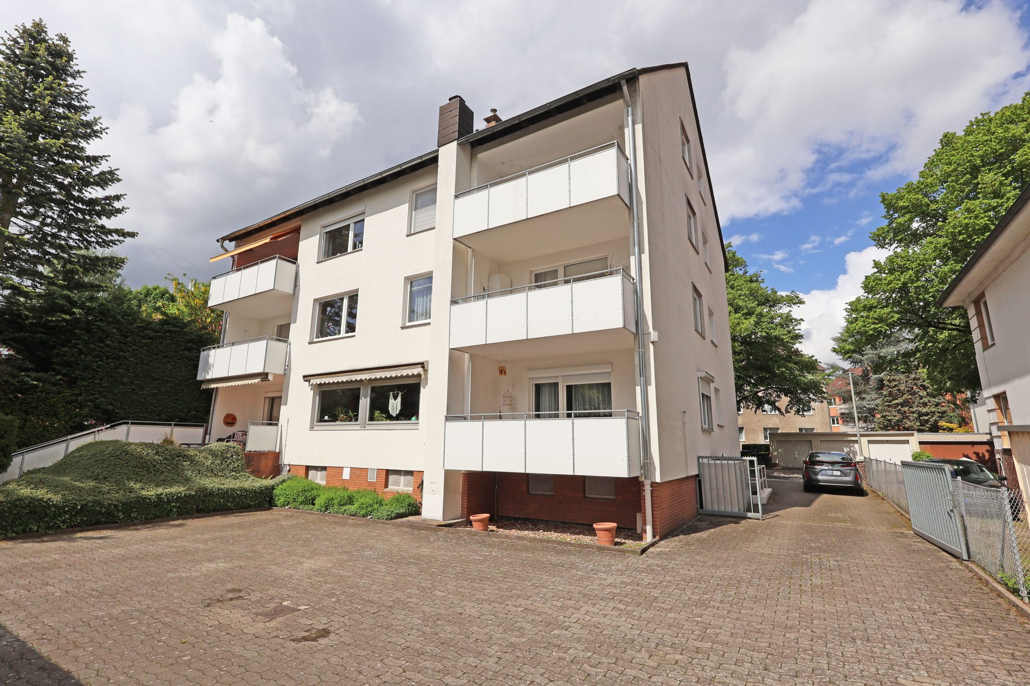 Immobilienangebot - Hannover - Alle - Nach WEG geteiltes Mehrfamilienhaus mit 7 Wohneinheiten in guter Lage von Hannover Ahlem