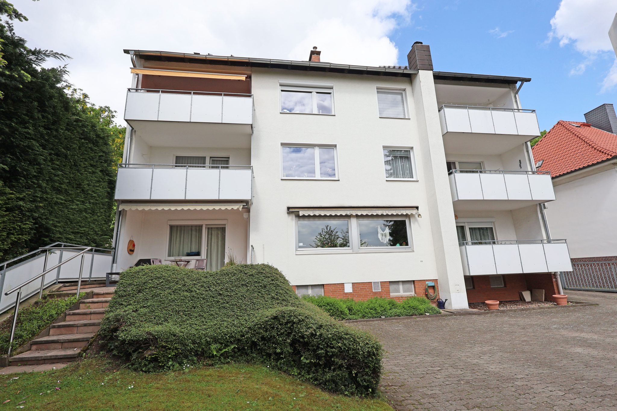 Immobilienangebot - Hannover - Alle - Nach WEG geteiltes Mehrfamilienhaus mit 7 Wohneinheiten in guter Lage von Hannover Ahlem
