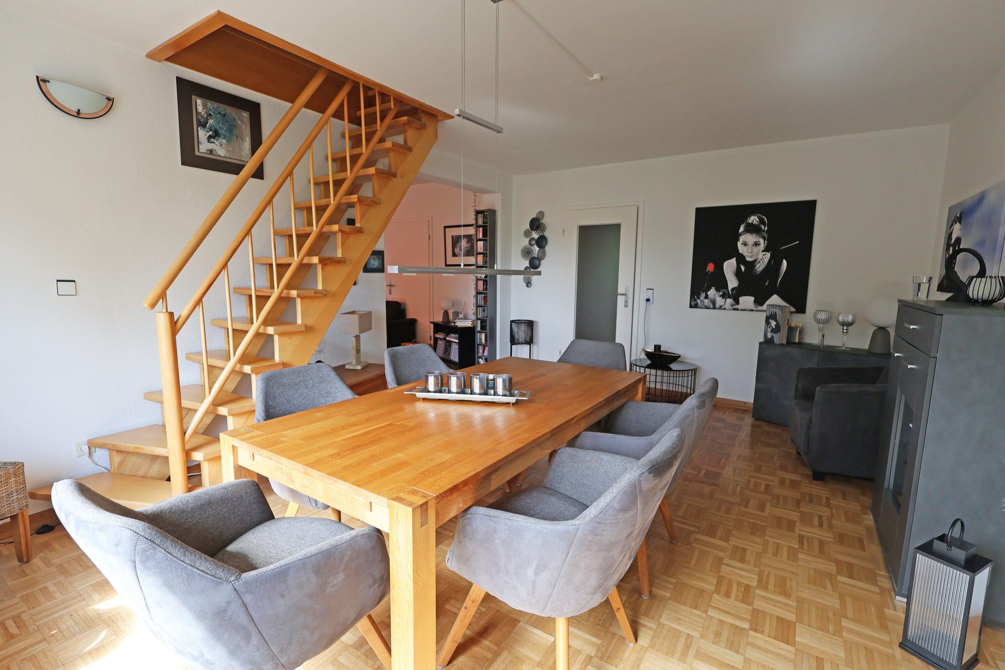 Immobilienangebot - Hannover - Alle - Nach WEG geteiltes Mehrfamilienhaus mit 7 Wohneinheiten in guter Lage von Hannover Ahlem