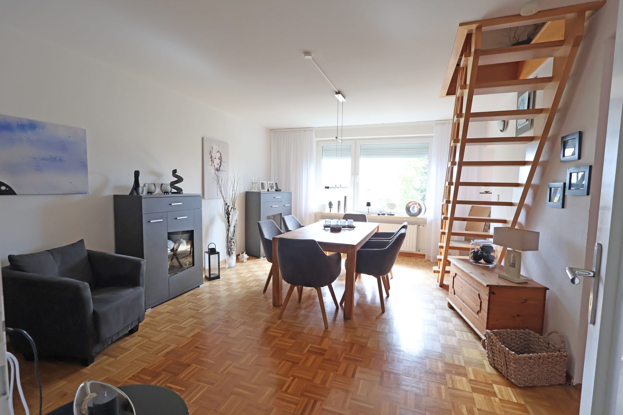 Immobilienangebot - Hannover - Alle - Nach WEG geteiltes Mehrfamilienhaus mit 7 Wohneinheiten in guter Lage von Hannover Ahlem