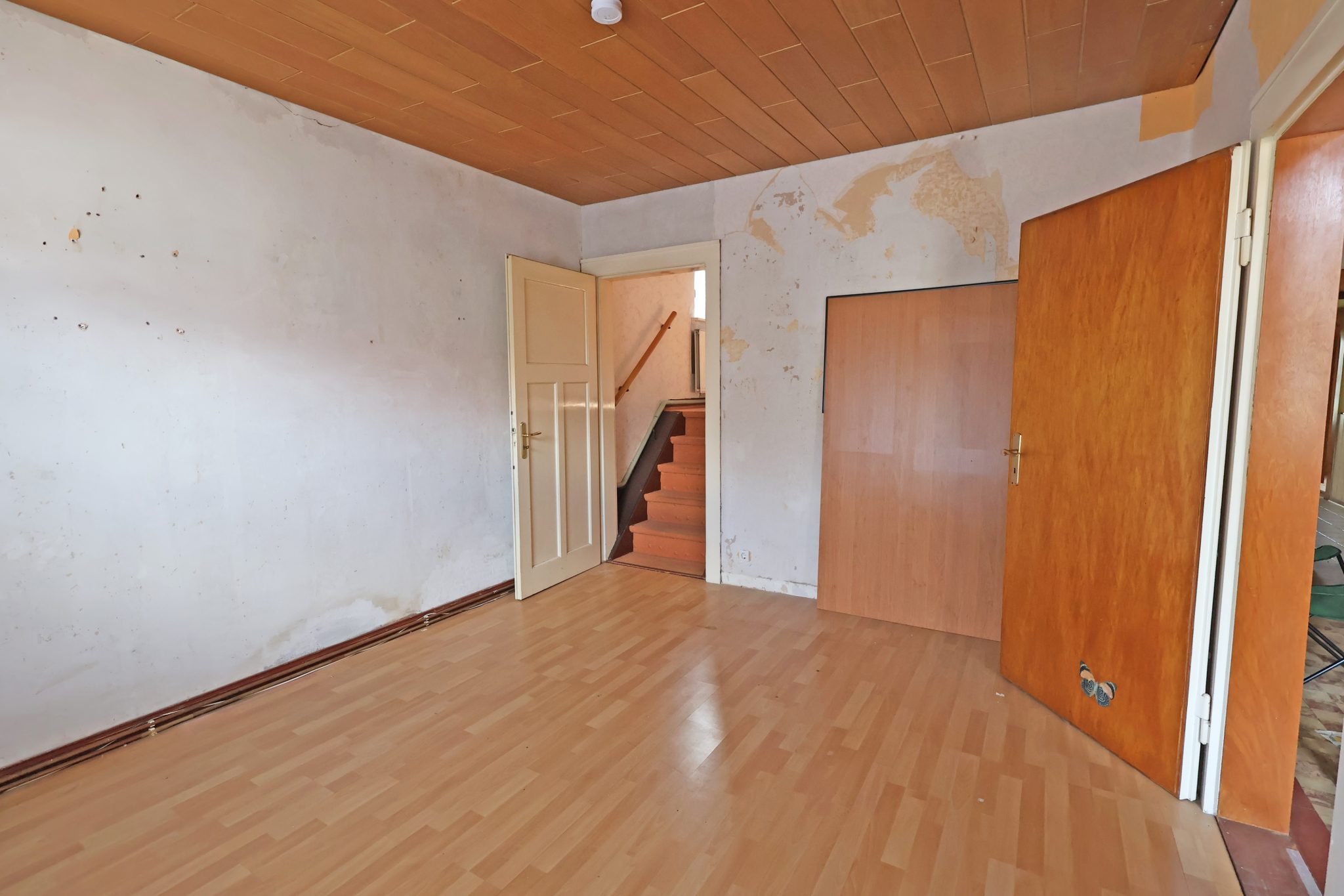 Immobilienangebot - Wunstorf - Alle - Fachwerkhaus mit vielen Nutzungsmöglichkeiten in  TOP-Lage von Steinhude