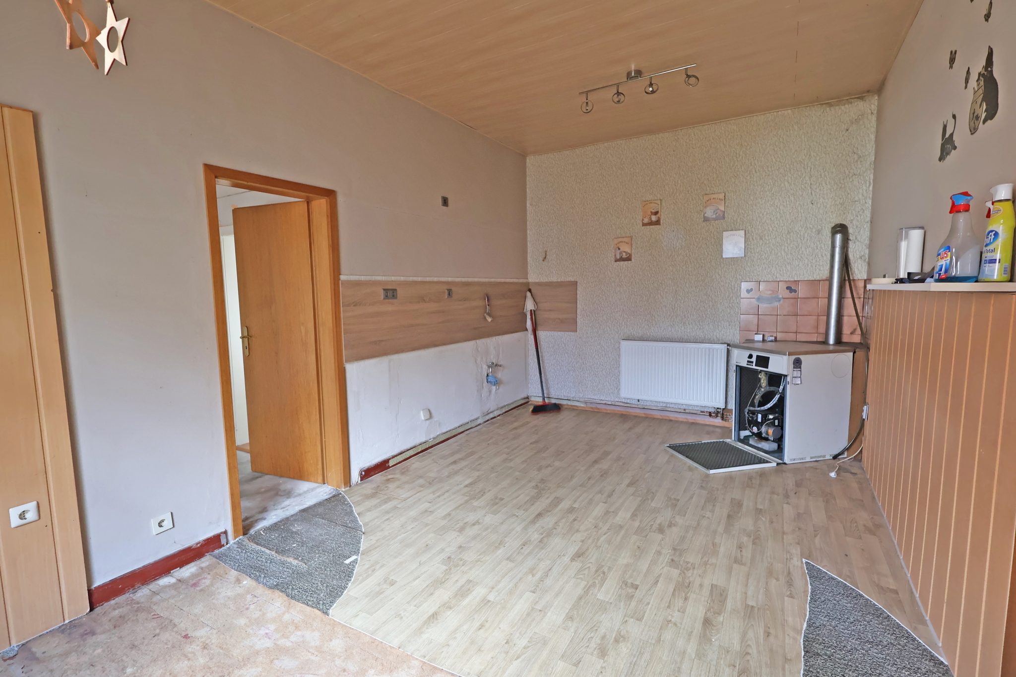 Immobilienangebot - Wunstorf - Alle - Fachwerkhaus mit vielen Nutzungsmöglichkeiten in  TOP-Lage von Steinhude