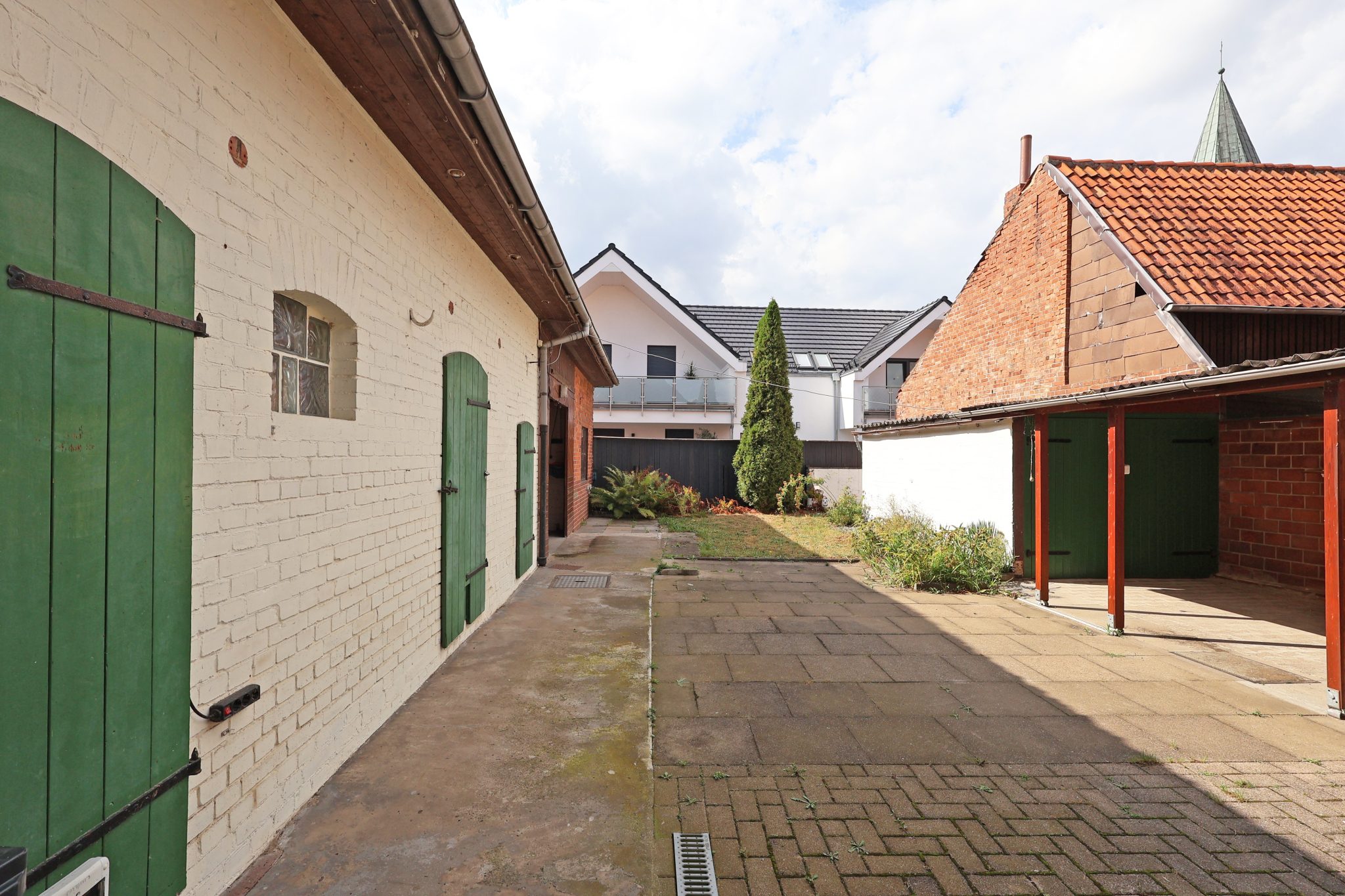 Immobilienangebot - Wunstorf - Alle - Fachwerkhaus mit vielen Nutzungsmöglichkeiten in  TOP-Lage von Steinhude