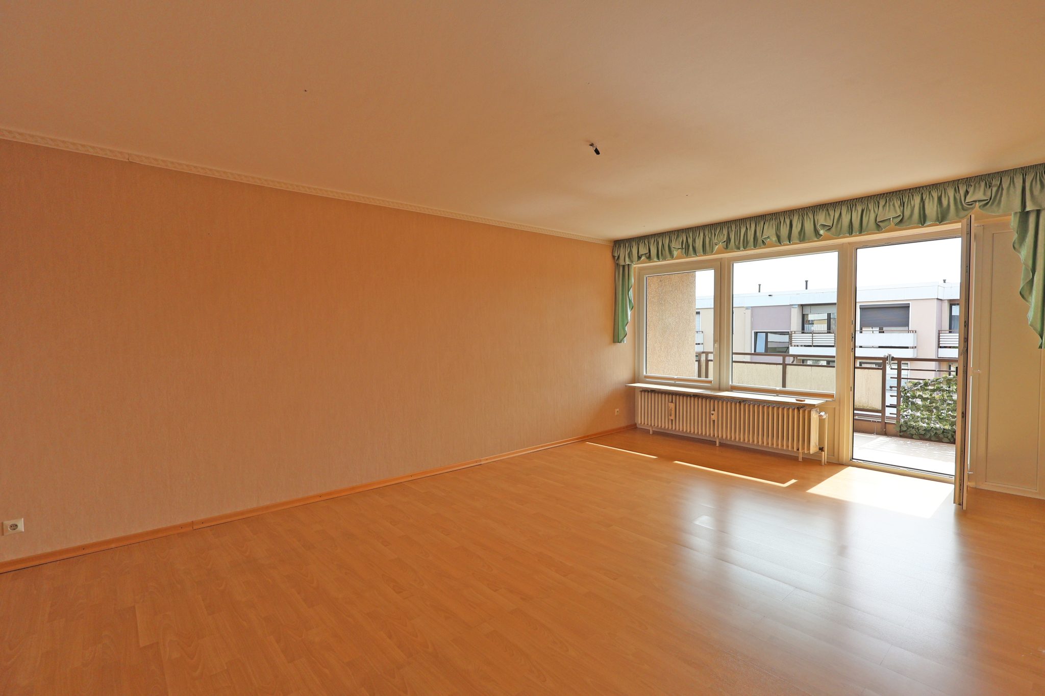Immobilienangebot - Wunstorf - Alle - Ein Wohntraum mit zwei Balkonen und Tiefgaragenstellplatz in Wunstorf
