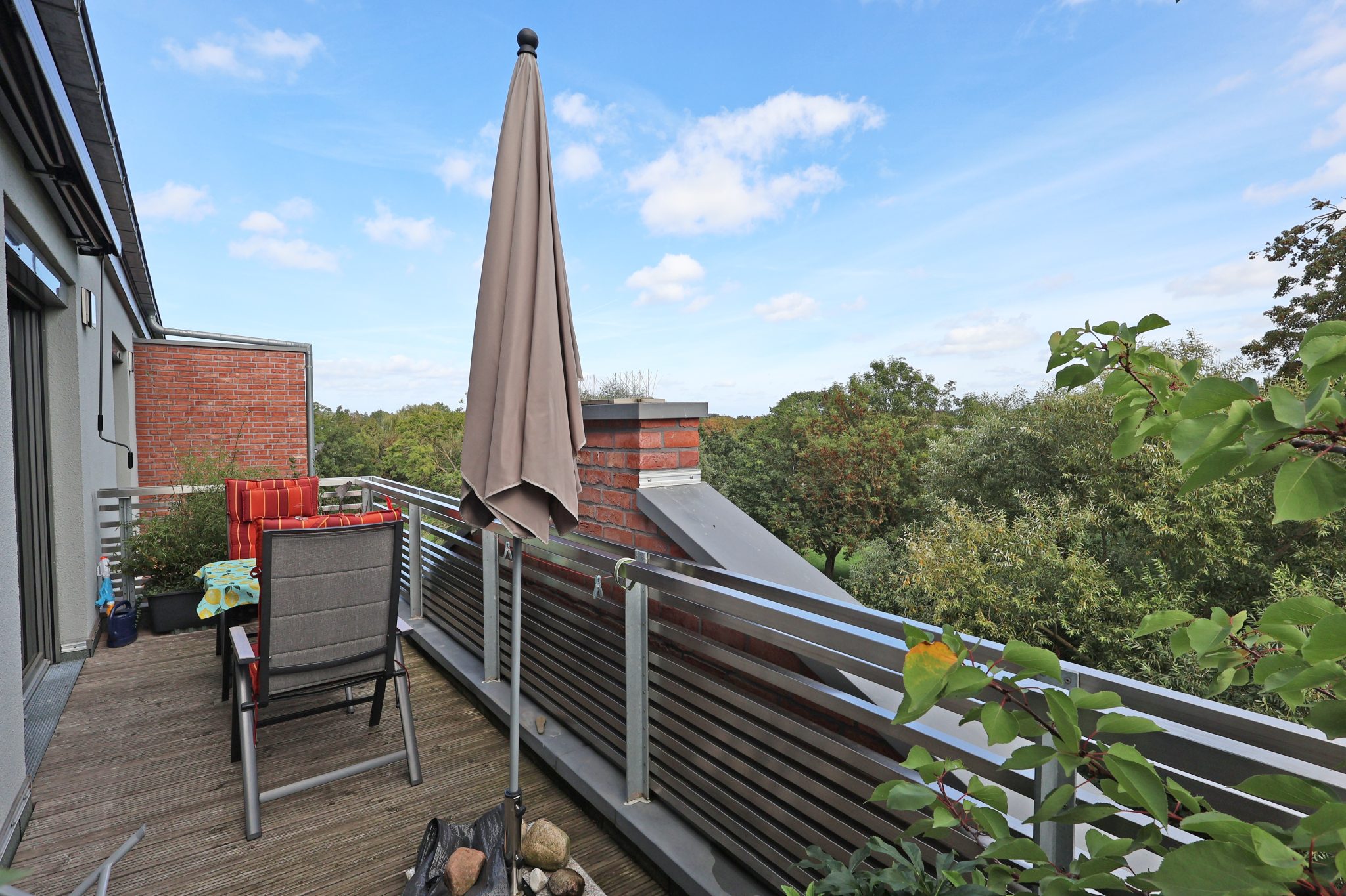 Immobilienangebot - Wunstorf - Alle - Wohnen wie kein Zweiter – außergewöhnliche Penthouse-Rarität am Bürgerpark
