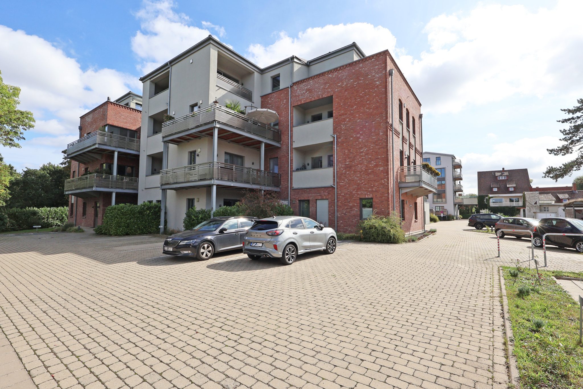 Immobilienangebot - Wunstorf - Alle - Wohnen wie kein Zweiter – außergewöhnliche Penthouse-Rarität am Bürgerpark